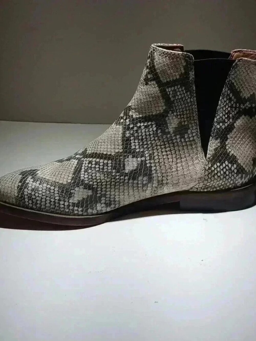 Lucky Brand Womens Size 9.5 Leather Snakeskin Slip On Chelsea Ankle Boots Shoes